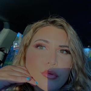 Meet your Posher, Maddie